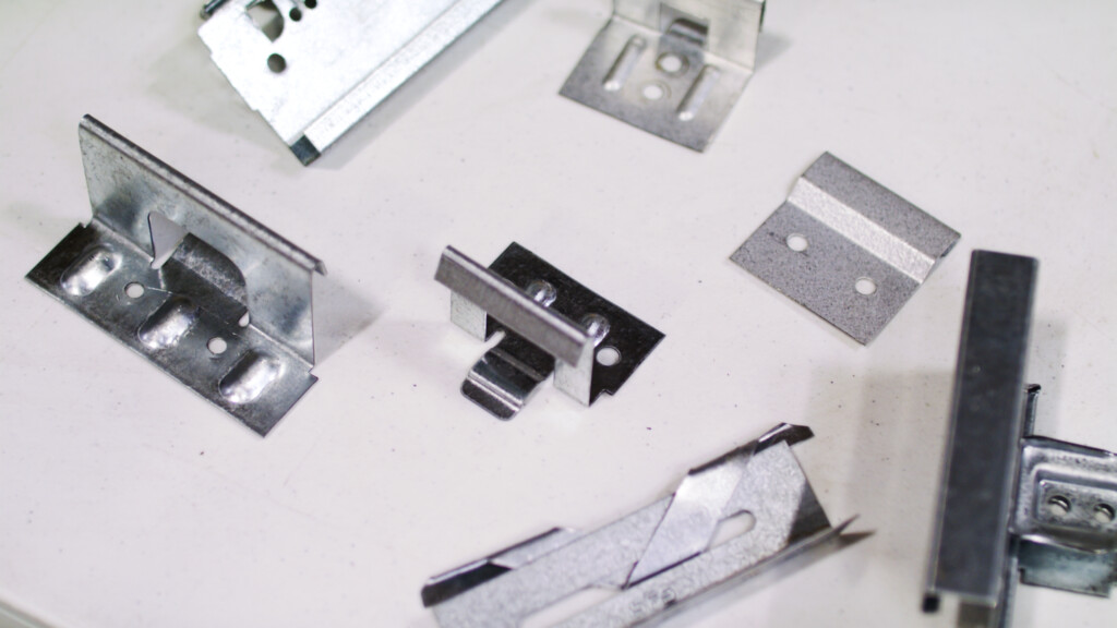 Which Metal Roofing Clip Should You Choose? Types, Uses, Installation