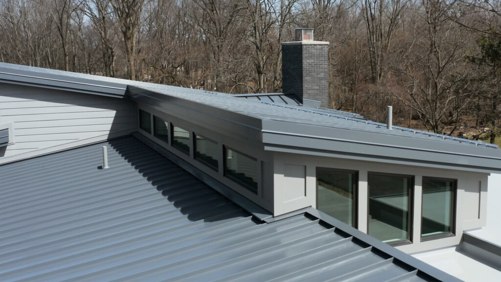 How to Get a Custom Home Builder to Install the Metal Roof You Want