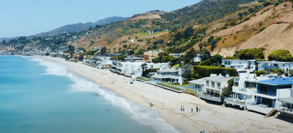 Metal Roofing on the West Coast: How to Succeed as a Contractor in California and Oregon  
