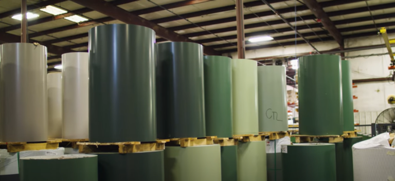 Mixed Paint Batches for Metal Roofs: 5 Ways to Avoid Color Mixing Problems 