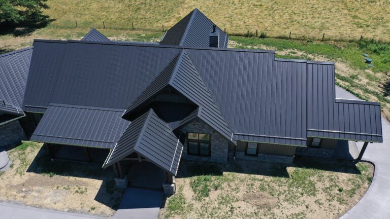 Textured, Low-Gloss Metal Roofs for Modern Texas Commercial Designs 