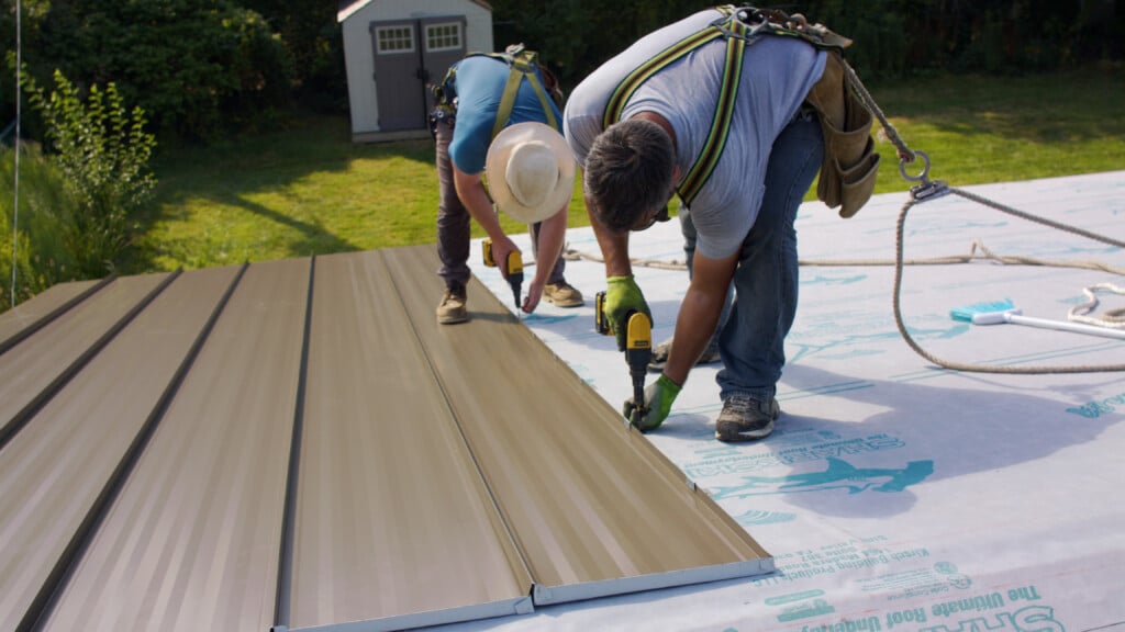 Find the Best Standing Seam Metal Roof Contractor Near You (Residential Referral Program Explained)