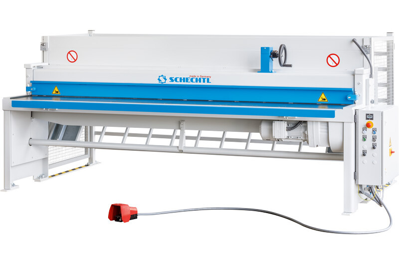 A Schechtl metal brake machine